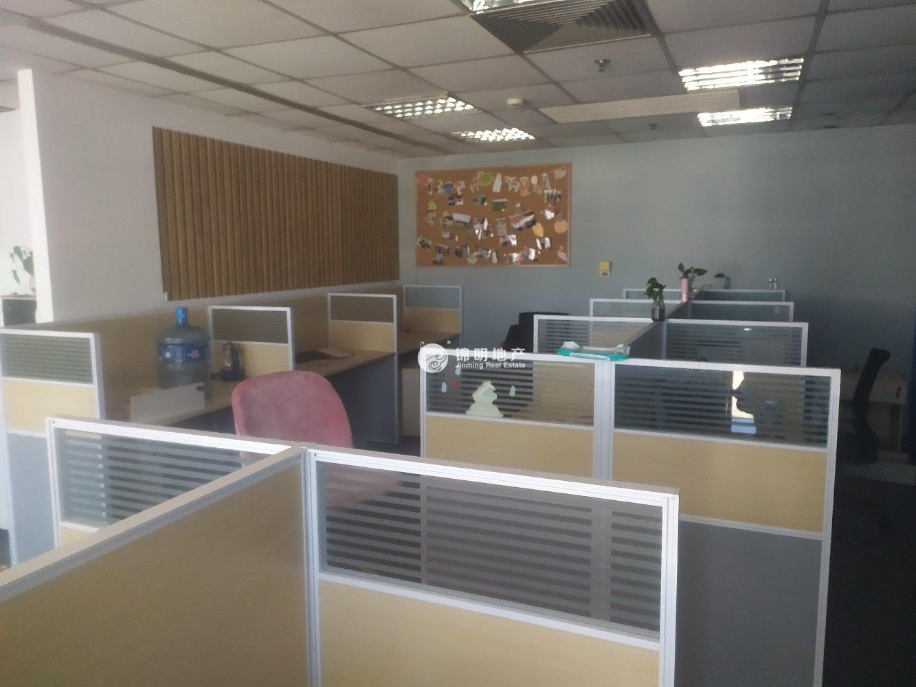 人民广场申鑫大厦107平米写字楼出租