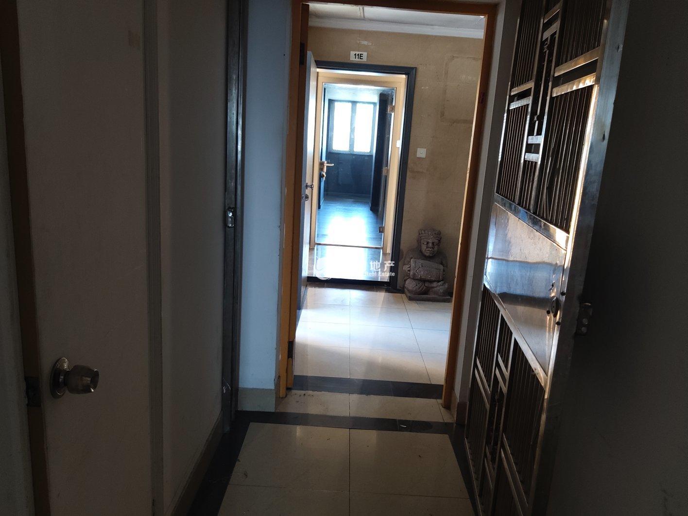 徐家汇宏汇大厦134平米写字楼出租