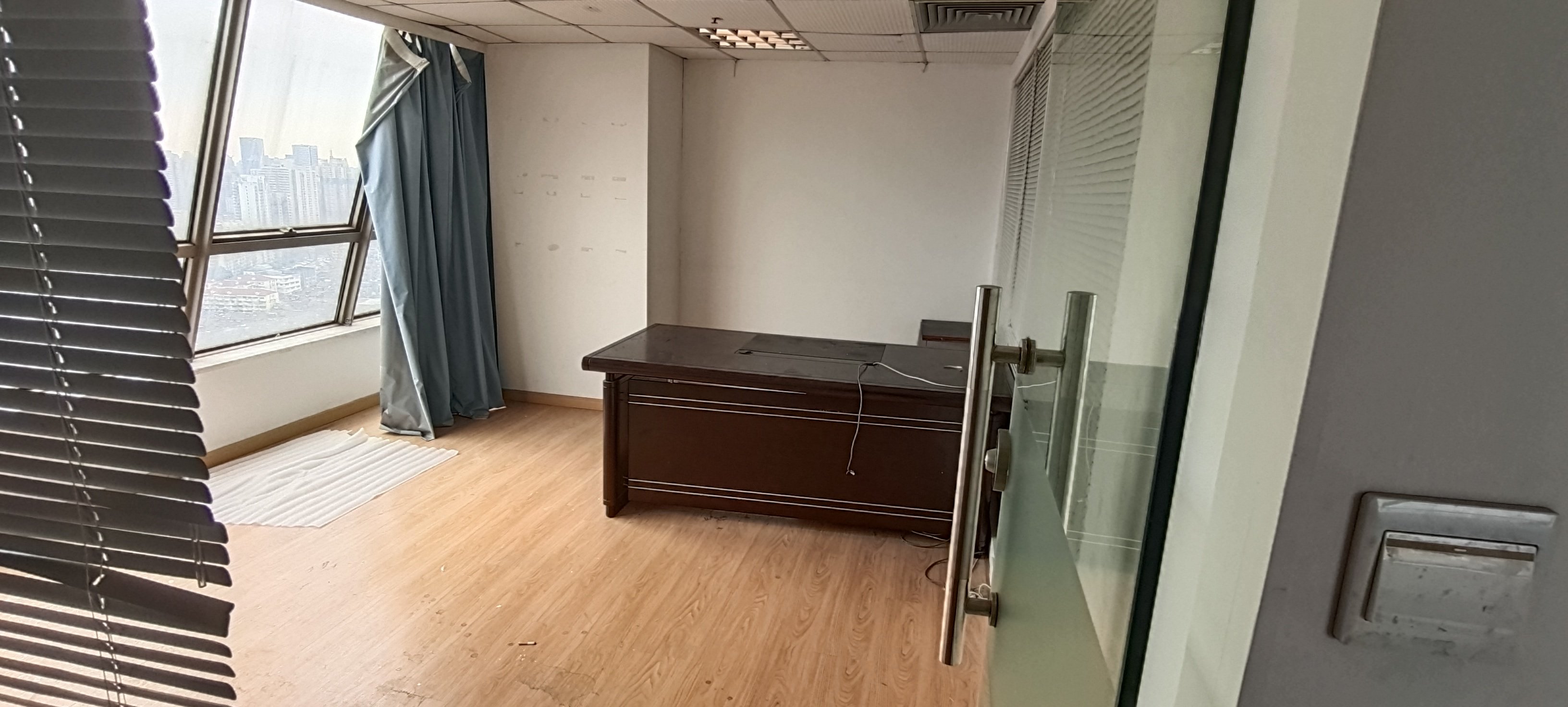 北外滩鼎立大厦186平米写字楼出租