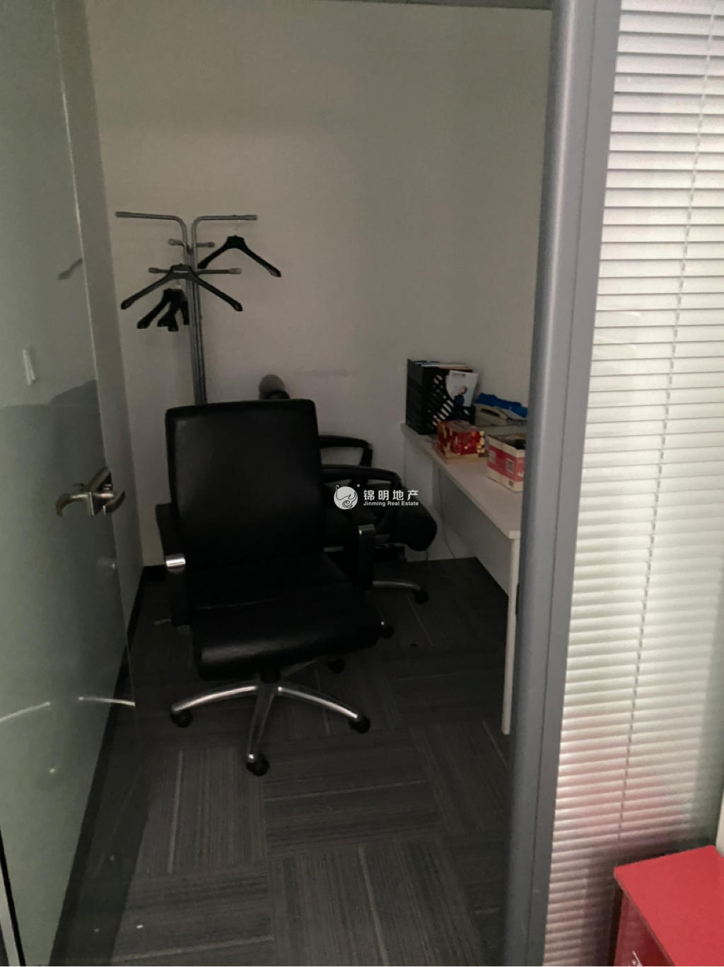 人民广场天安中心102平米写字楼出租