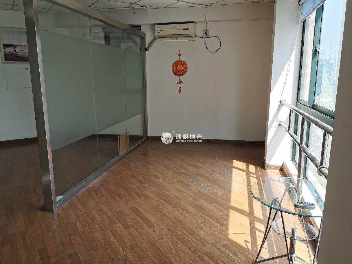 南京西路博鸿大厦75平米写字楼出租