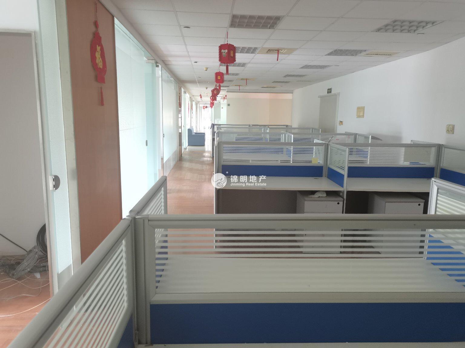 静安寺静安中华大厦138平米写字楼出租