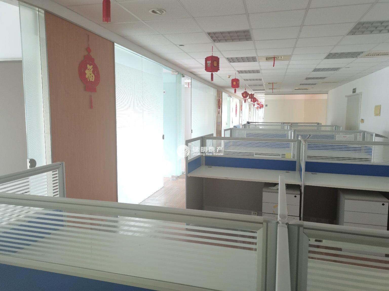 静安寺静安中华大厦138平米写字楼出租