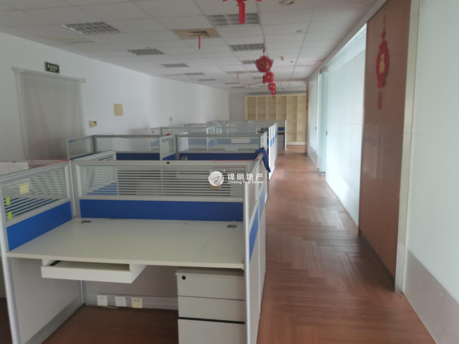 静安寺静安中华大厦138平米写字楼出租