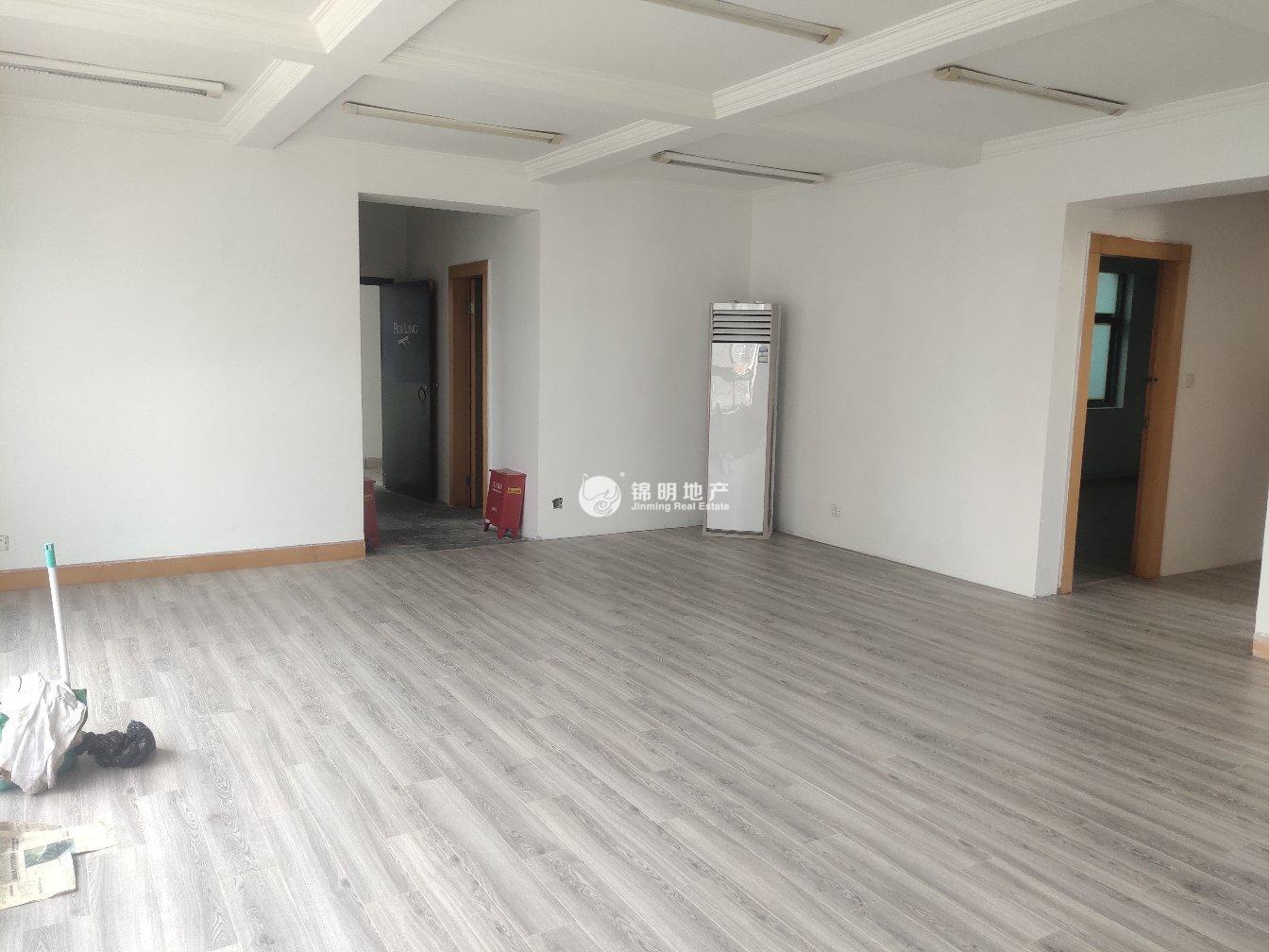 天山虹桥电子广场130平米写字楼出租