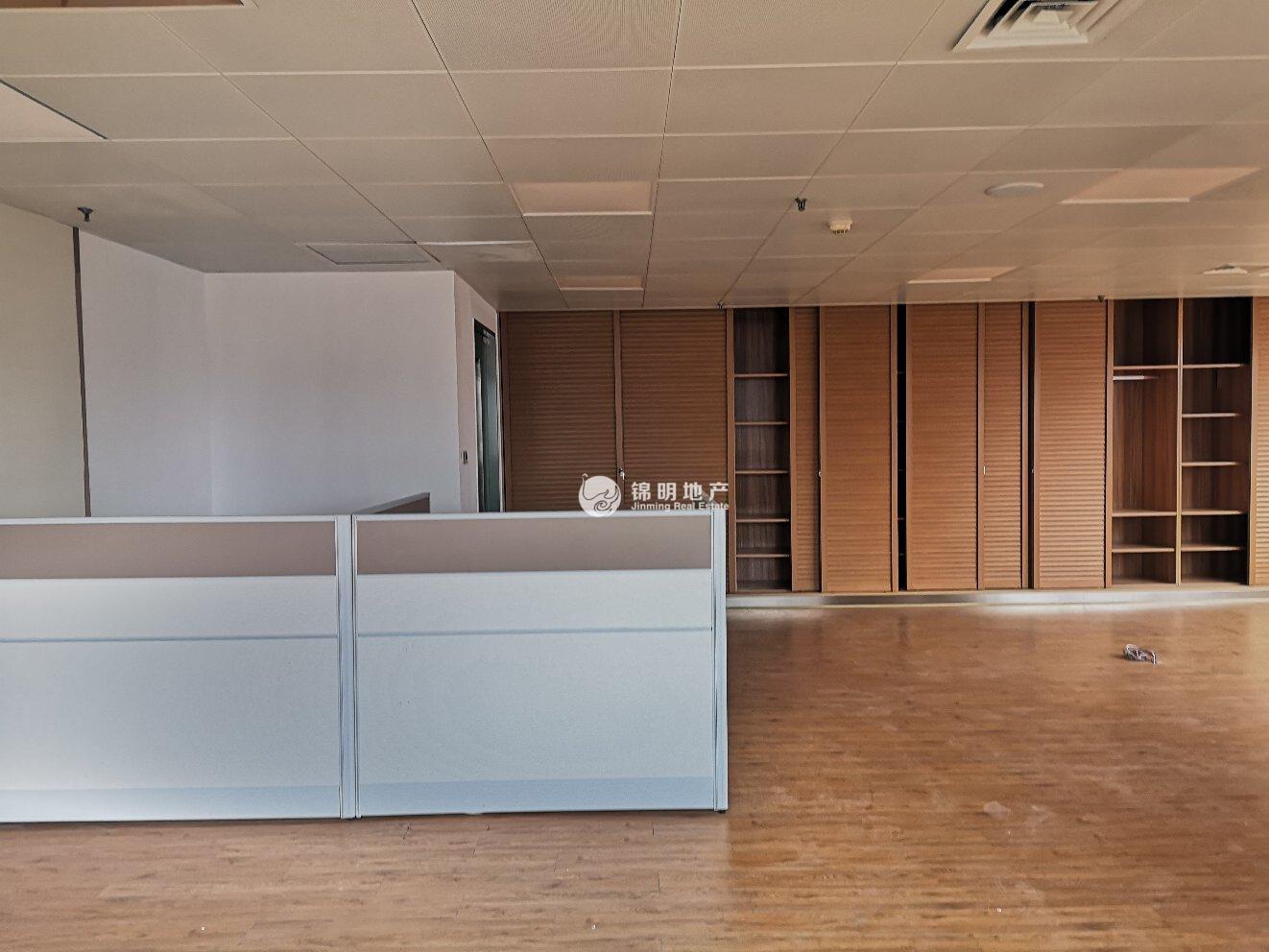 徐家汇上海实业大厦123平米写字楼出租