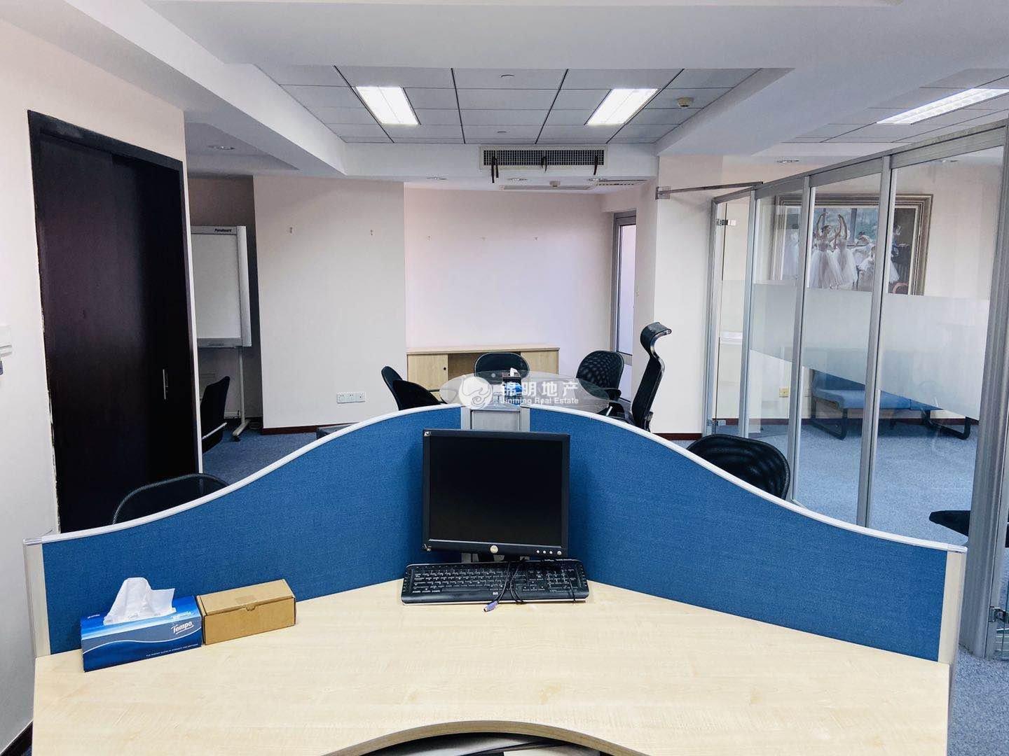 徐家汇嘉汇国际广场126平米写字楼出租