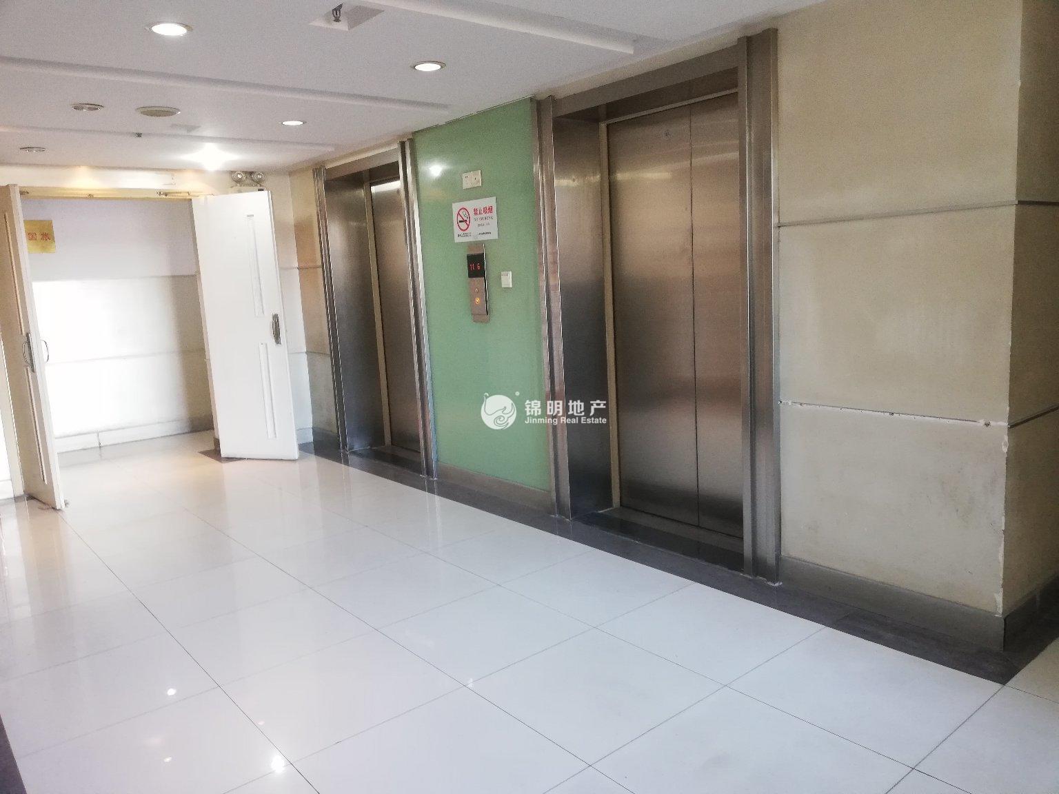 南京西路申银发展大厦173平米写字楼出租