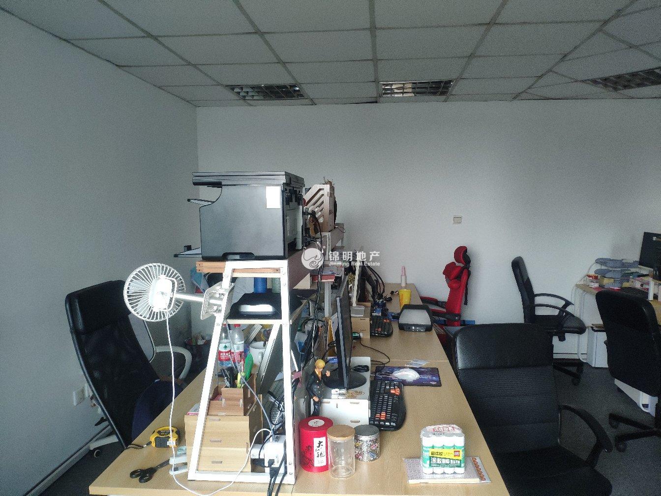 中山公园嘉利大厦71平米写字楼出租