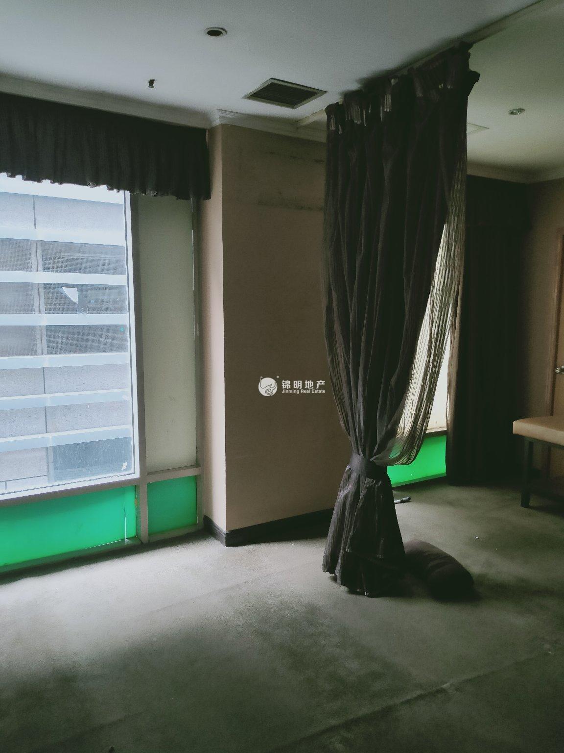 天山金桥大厦123平米写字楼出租