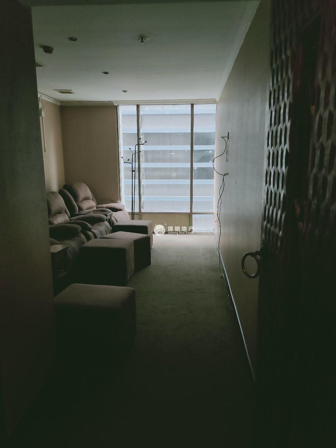 天山金桥大厦123平米写字楼出租