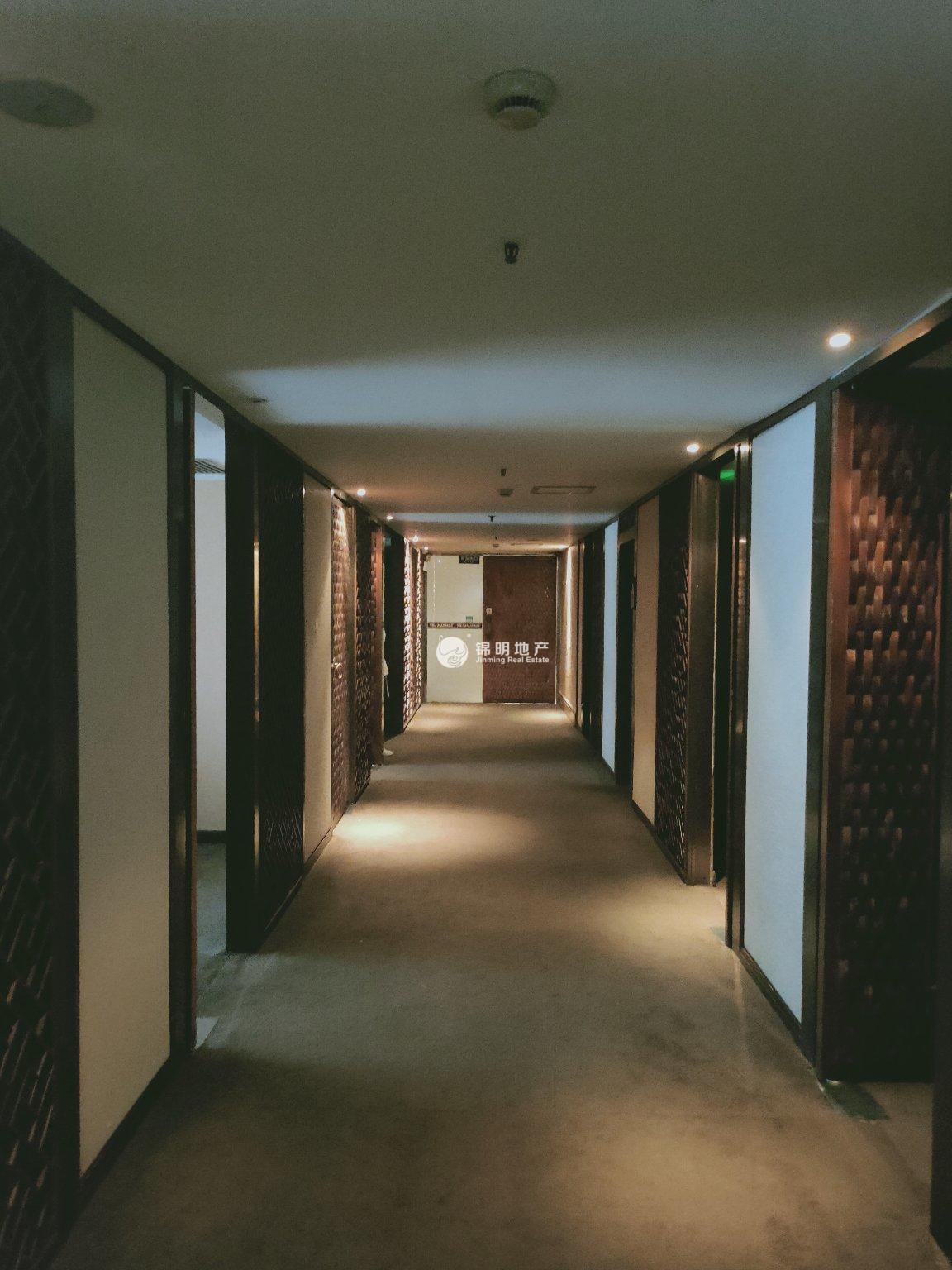 天山金桥大厦123平米写字楼出租