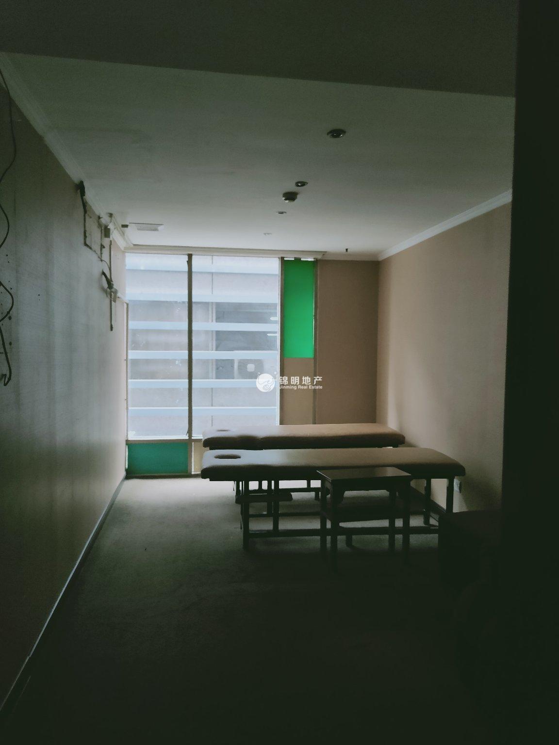 天山金桥大厦123平米写字楼出租