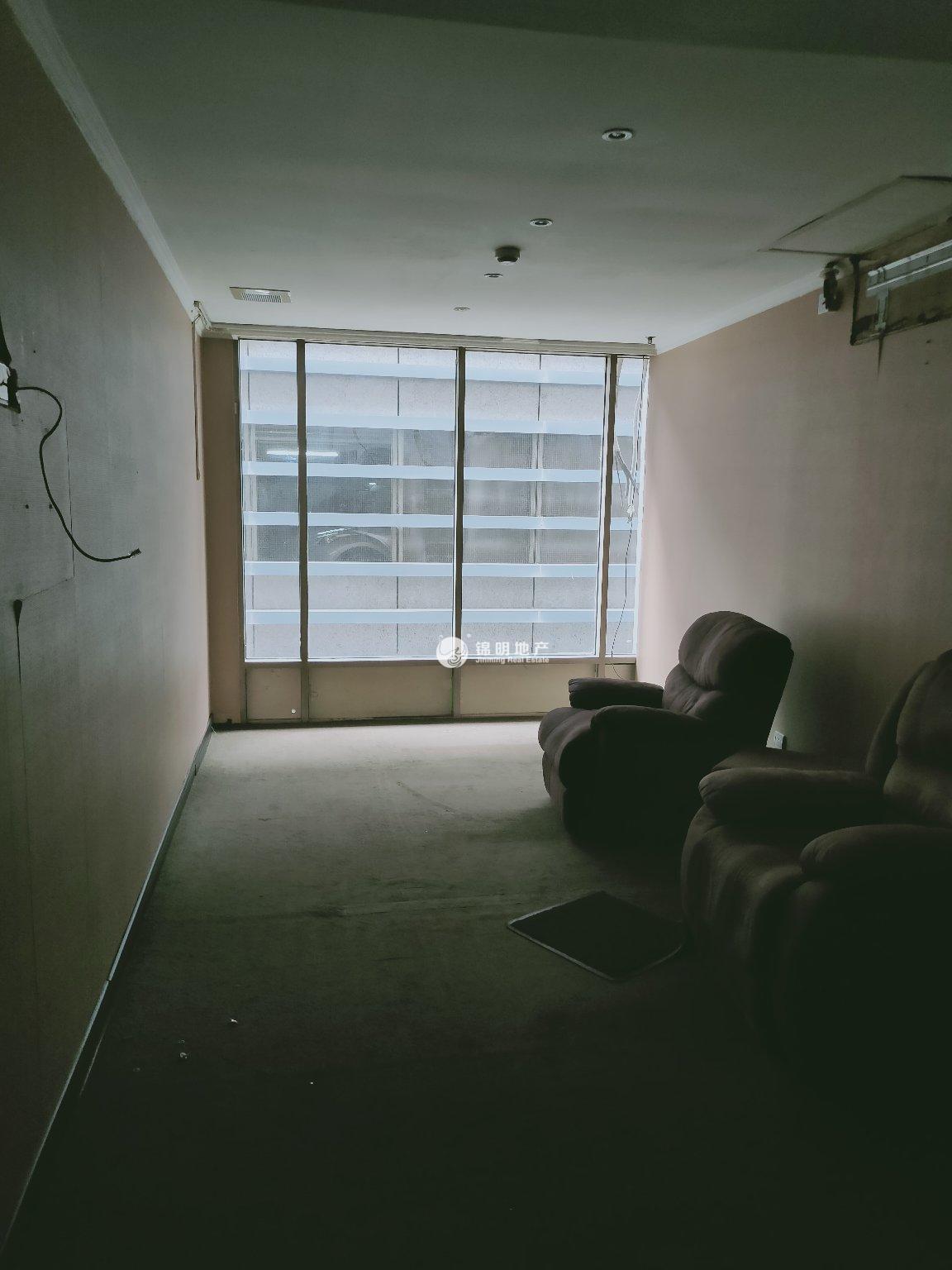 天山金桥大厦123平米写字楼出租