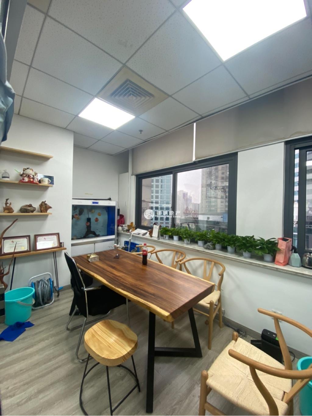 四川北路凯润金城68平米写字楼出租