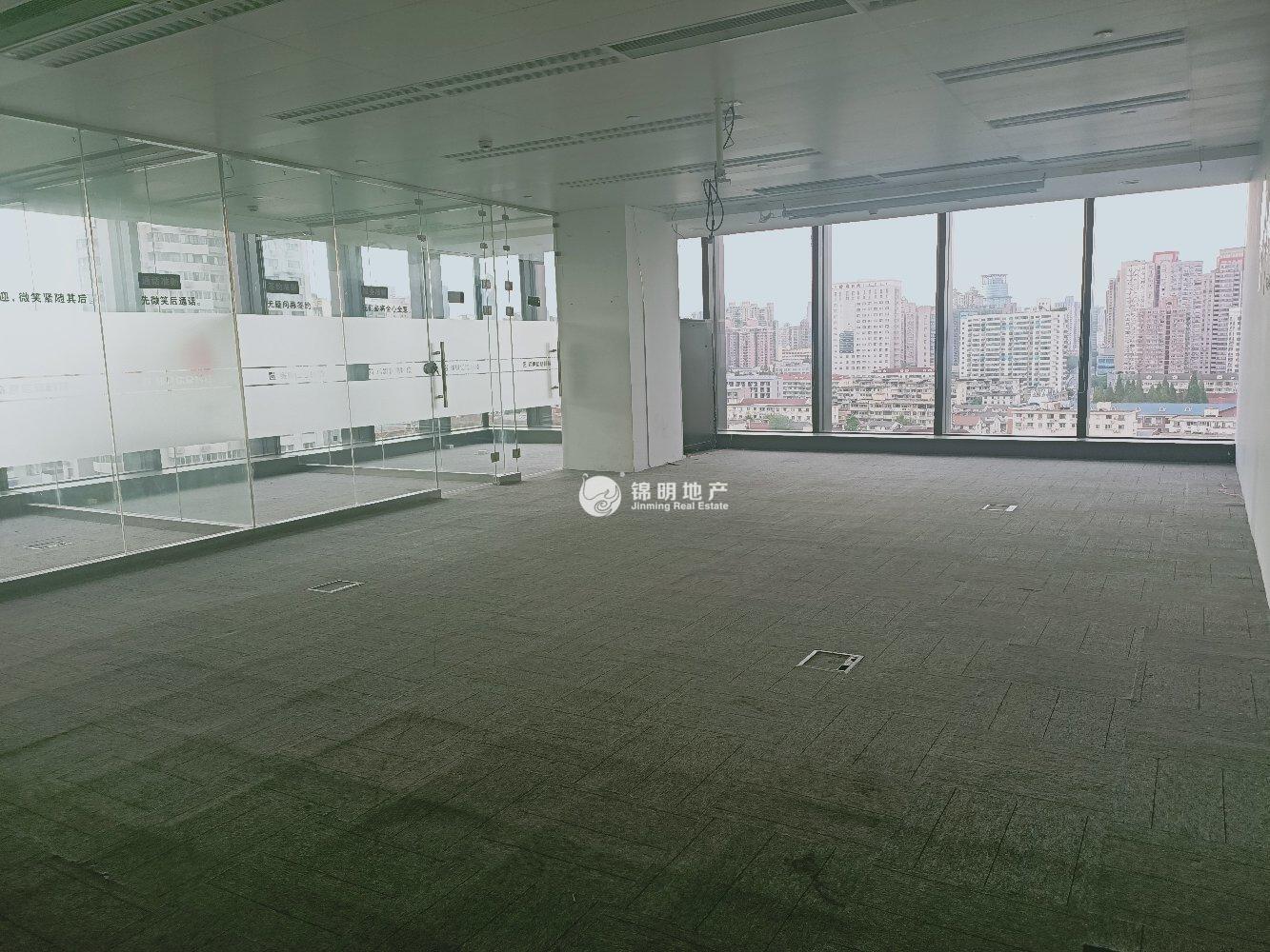 龙华上海绿地中心一期270平米写字楼出租