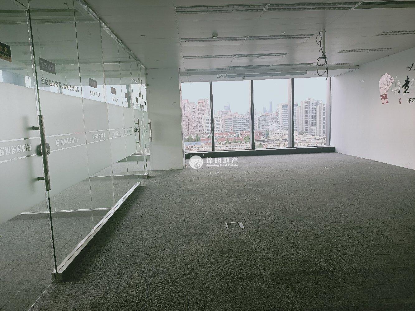 龙华上海绿地中心一期270平米写字楼出租