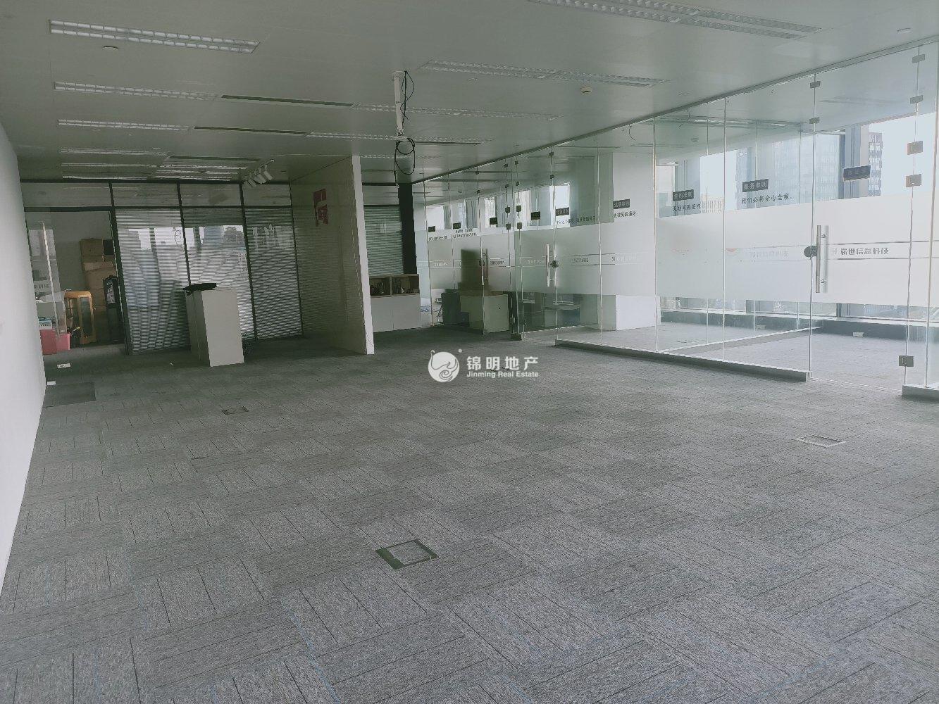 龙华上海绿地中心一期270平米写字楼出租