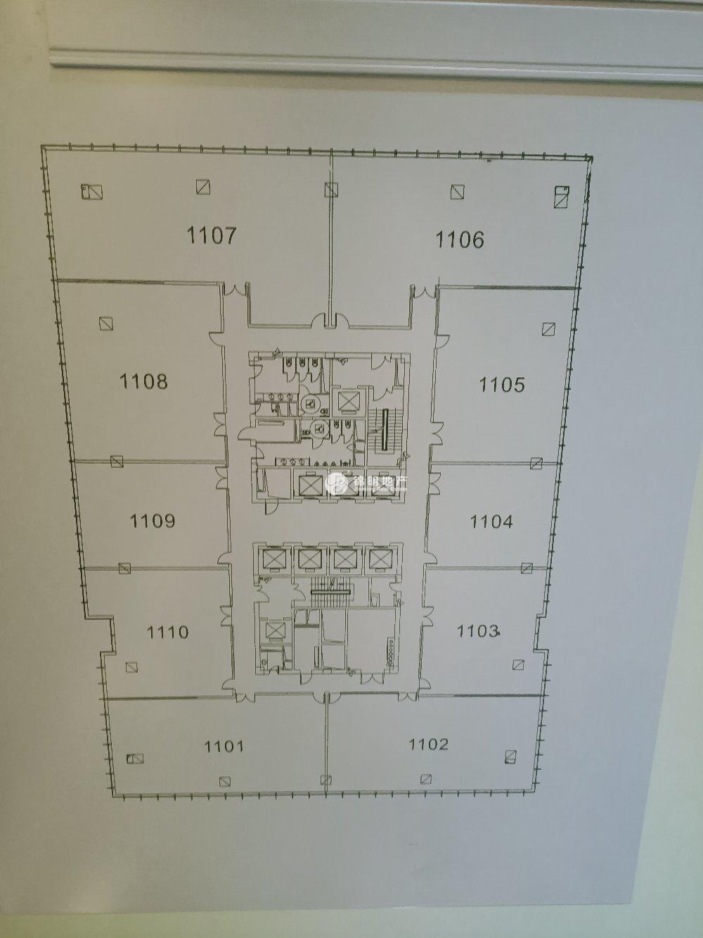龙华上海绿地中心一期270平米写字楼出租