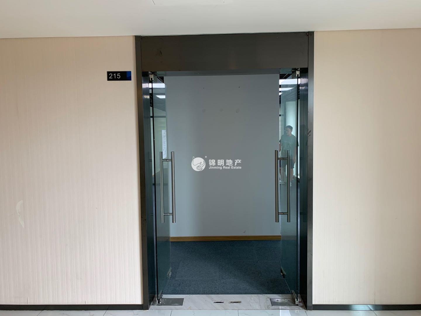 七宝七宝宝龙城113平米写字楼出租