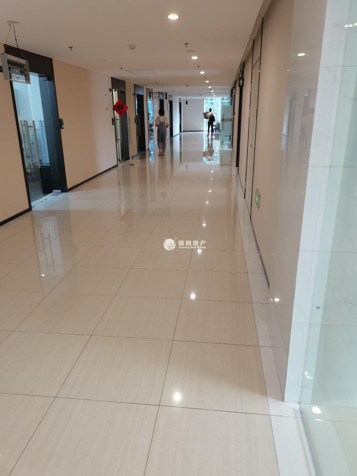 七宝七宝宝龙城113平米写字楼出租