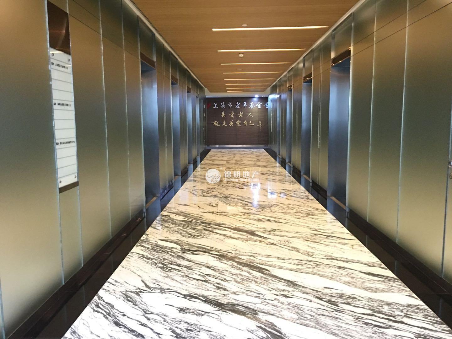 世博滨江绿地海外滩232平米写字楼出租