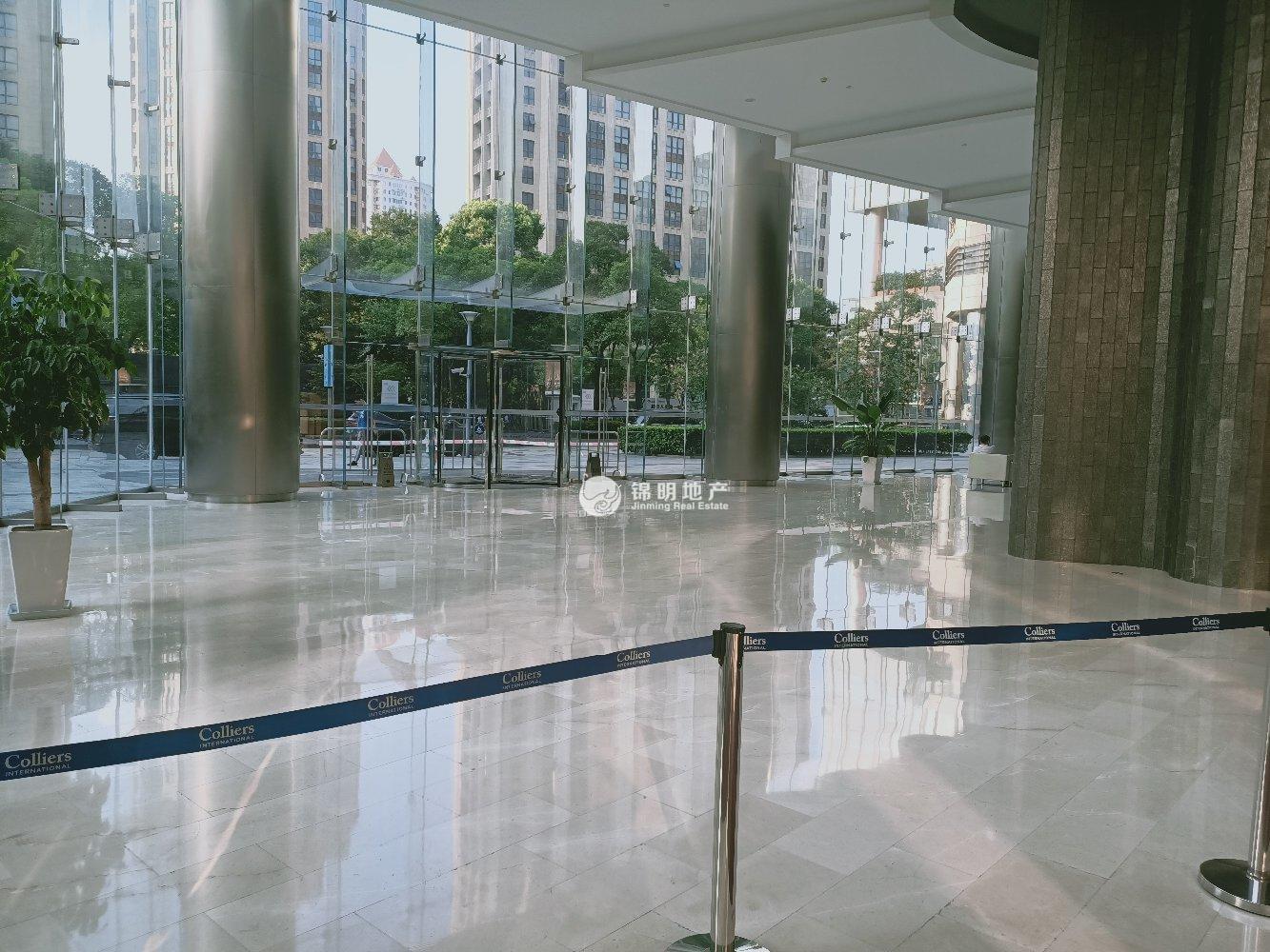 世博滨江绿地海外滩180平米写字楼出租