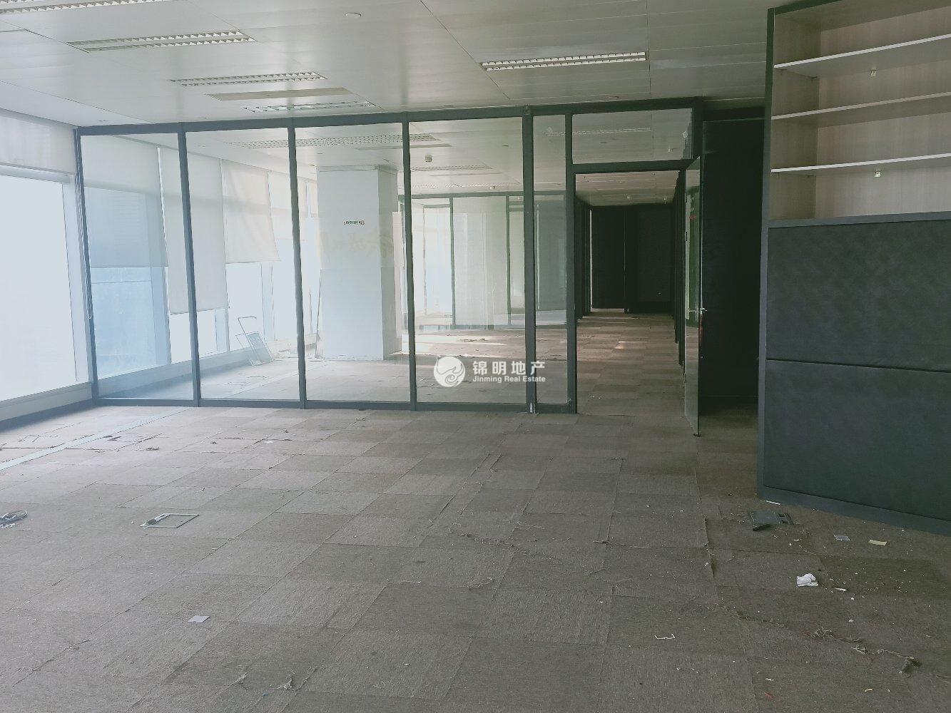 世博滨江绿地海外滩180平米写字楼出租