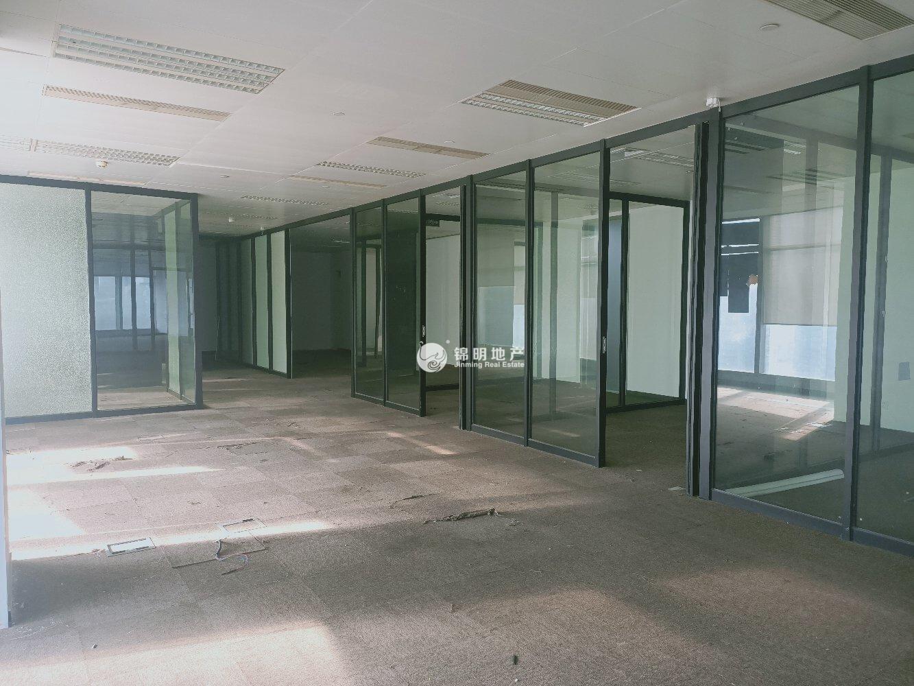 世博滨江绿地海外滩180平米写字楼出租