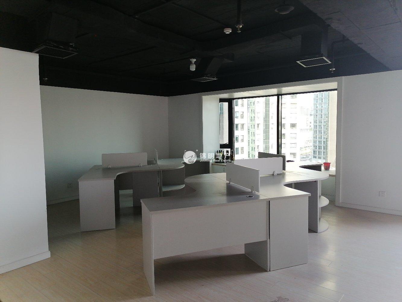 漕河泾光大会展中心140平米写字楼出租