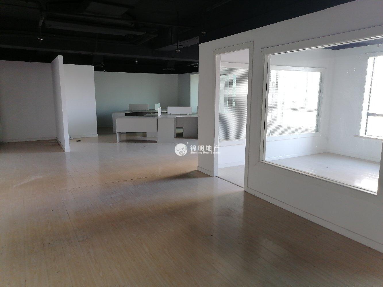 漕河泾光大会展中心140平米写字楼出租