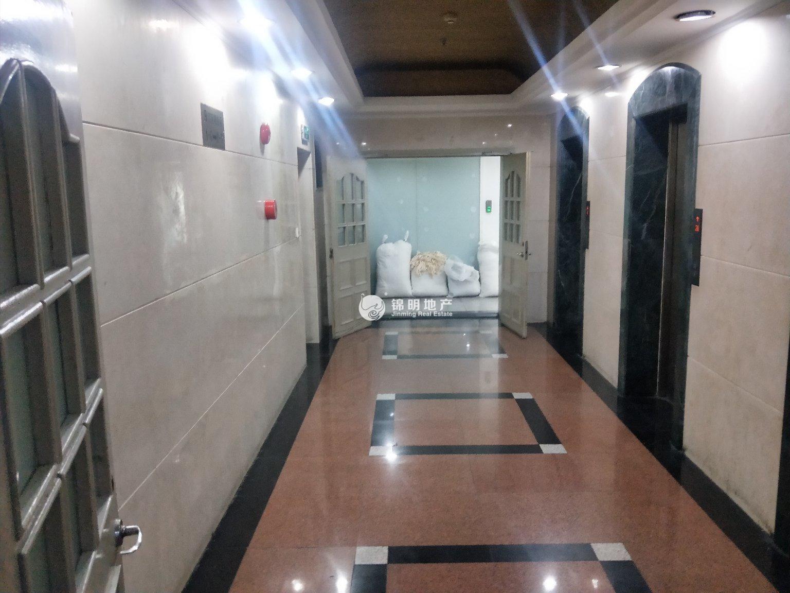 豫园新上海城市广场110平米写字楼出租