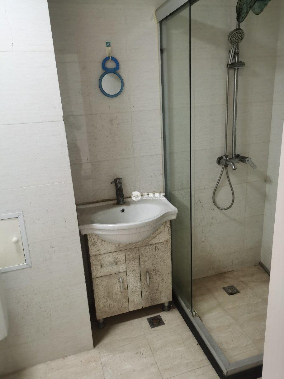 西藏北路金赢108创意广场68平米写字楼出租