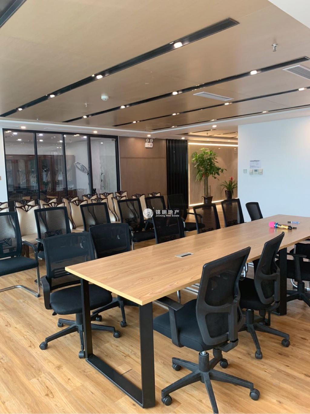 徐家汇兆丰环球大厦221平米写字楼出租