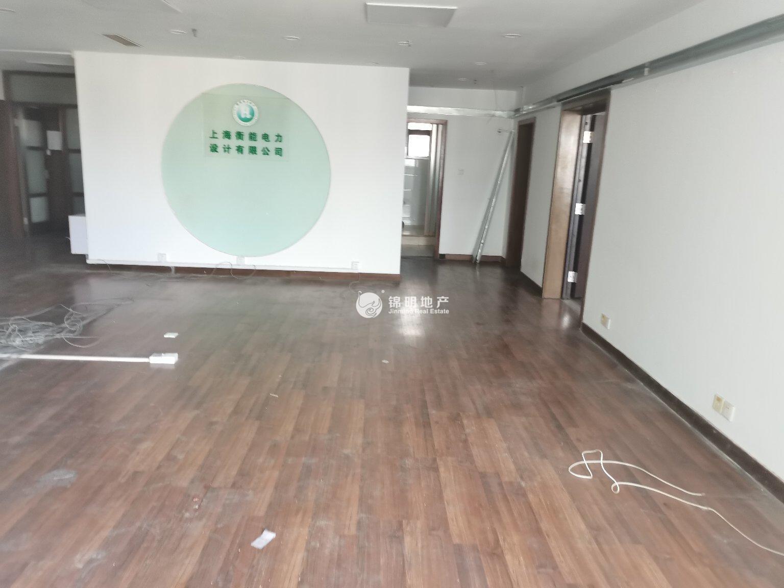 南京西路申银发展大厦197平米写字楼出租