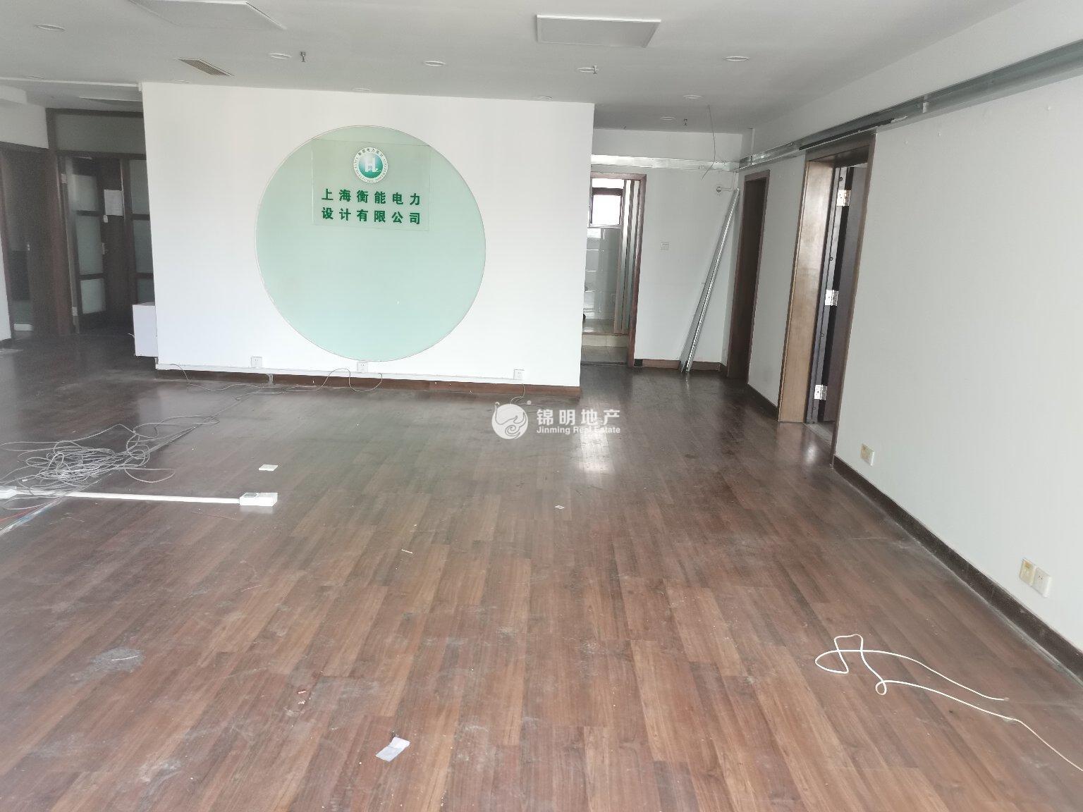 南京西路申银发展大厦197平米写字楼出租