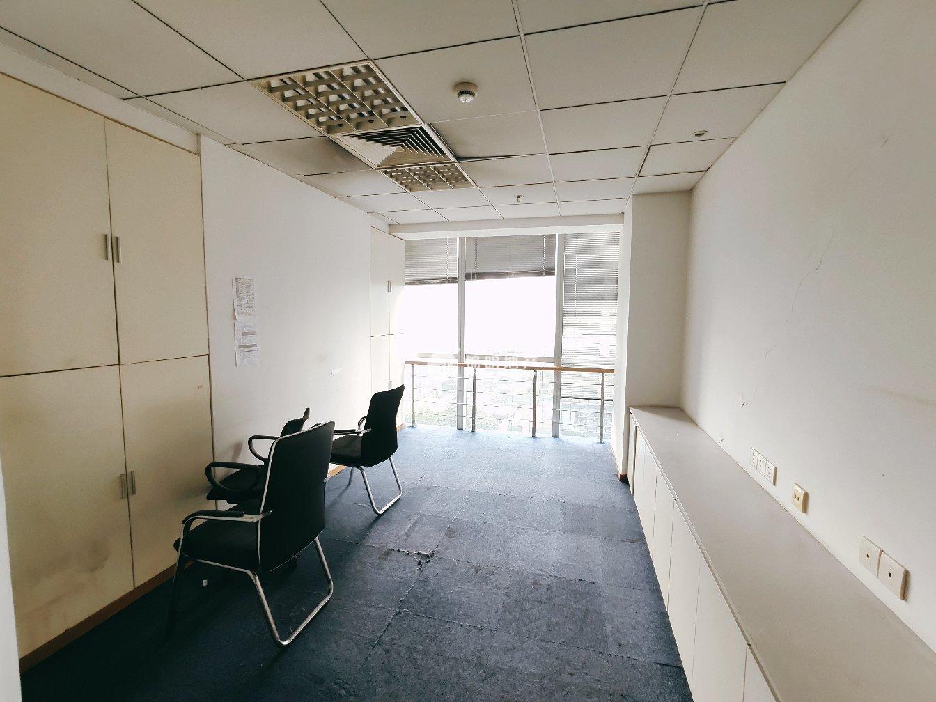 莘庄绿地蓝海115平米写字楼出租