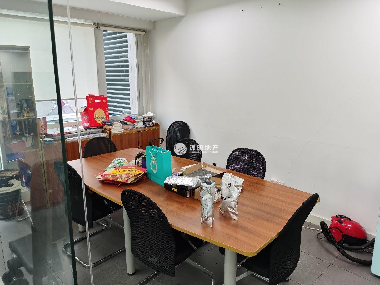 长寿路财富时代大厦126平米写字楼出租