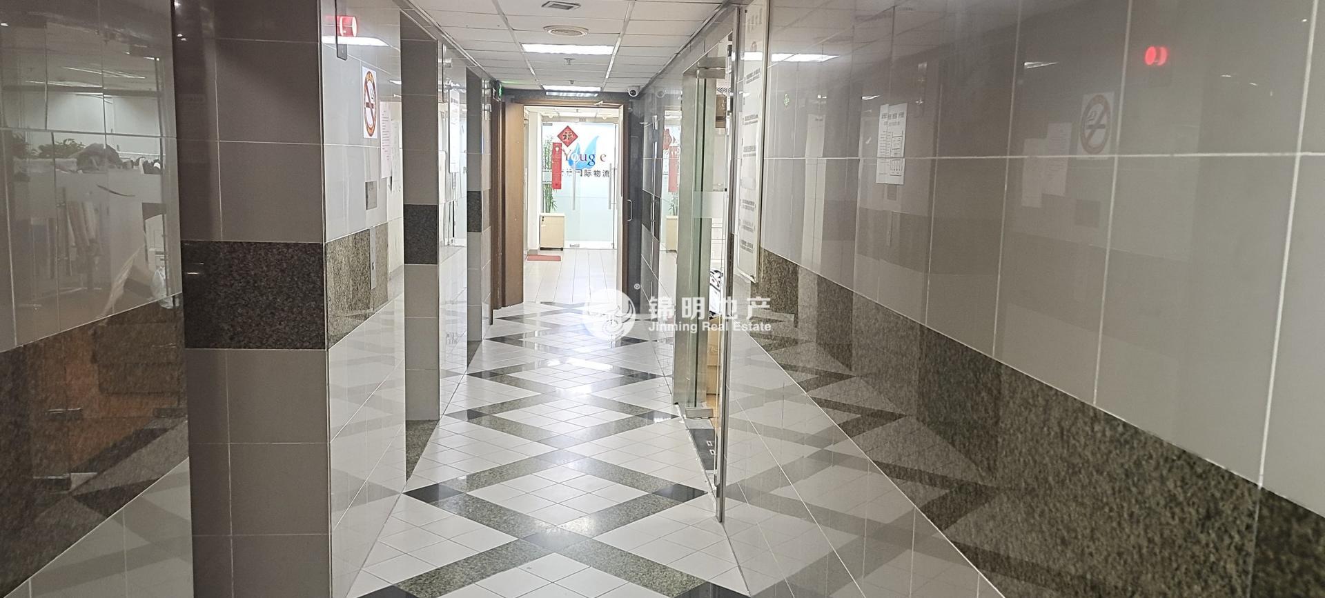 临平路上海商贸大厦108平米写字楼出租