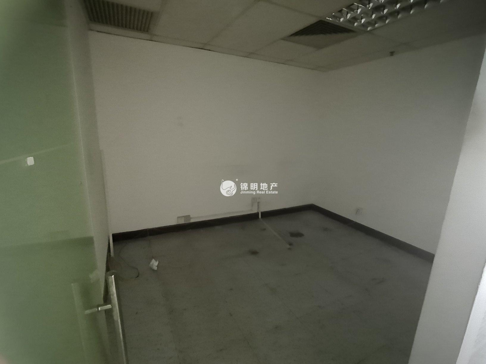 临平路上海商贸大厦108平米写字楼出租