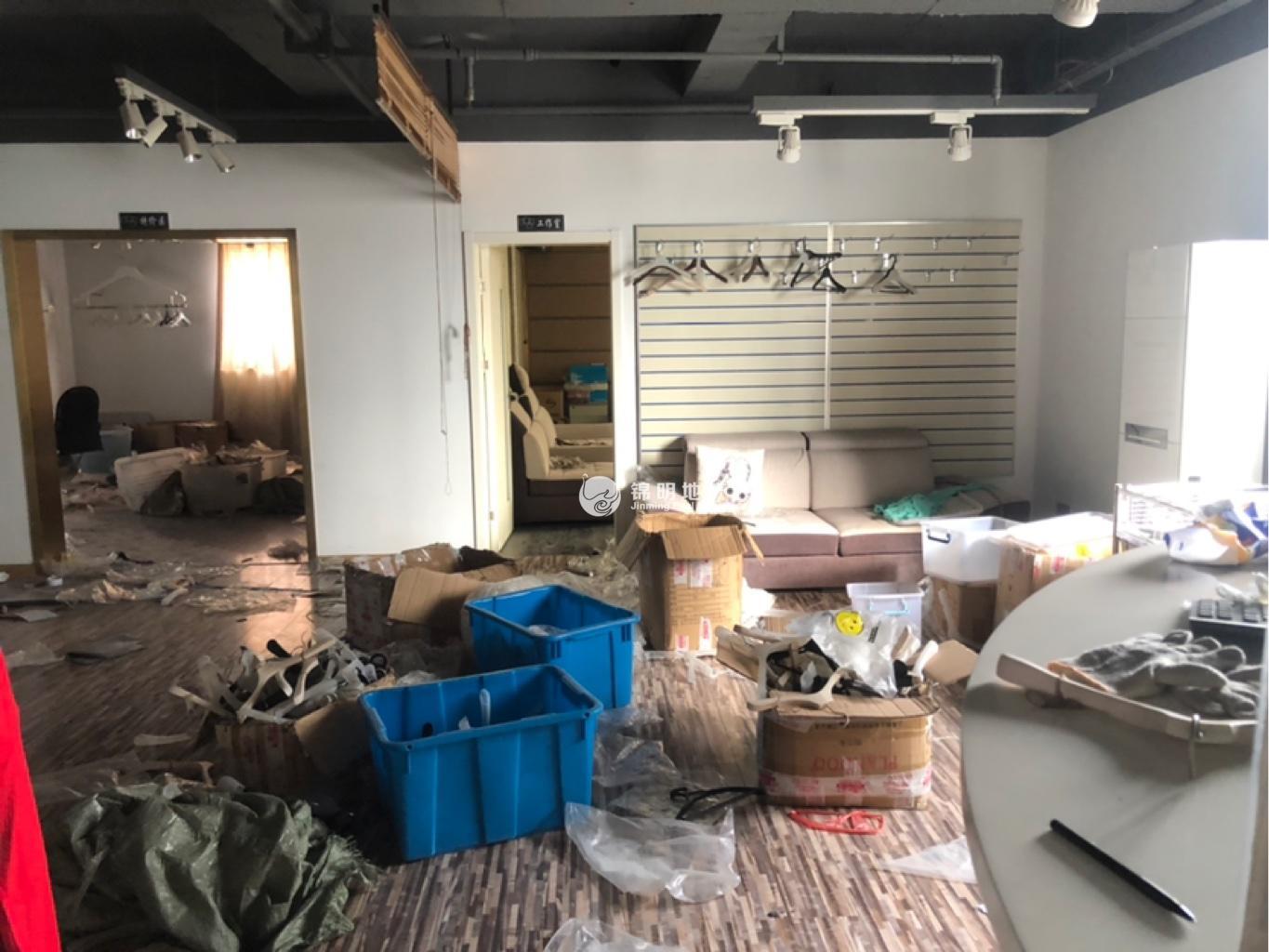 打浦桥裕兴大厦171平米写字楼出租