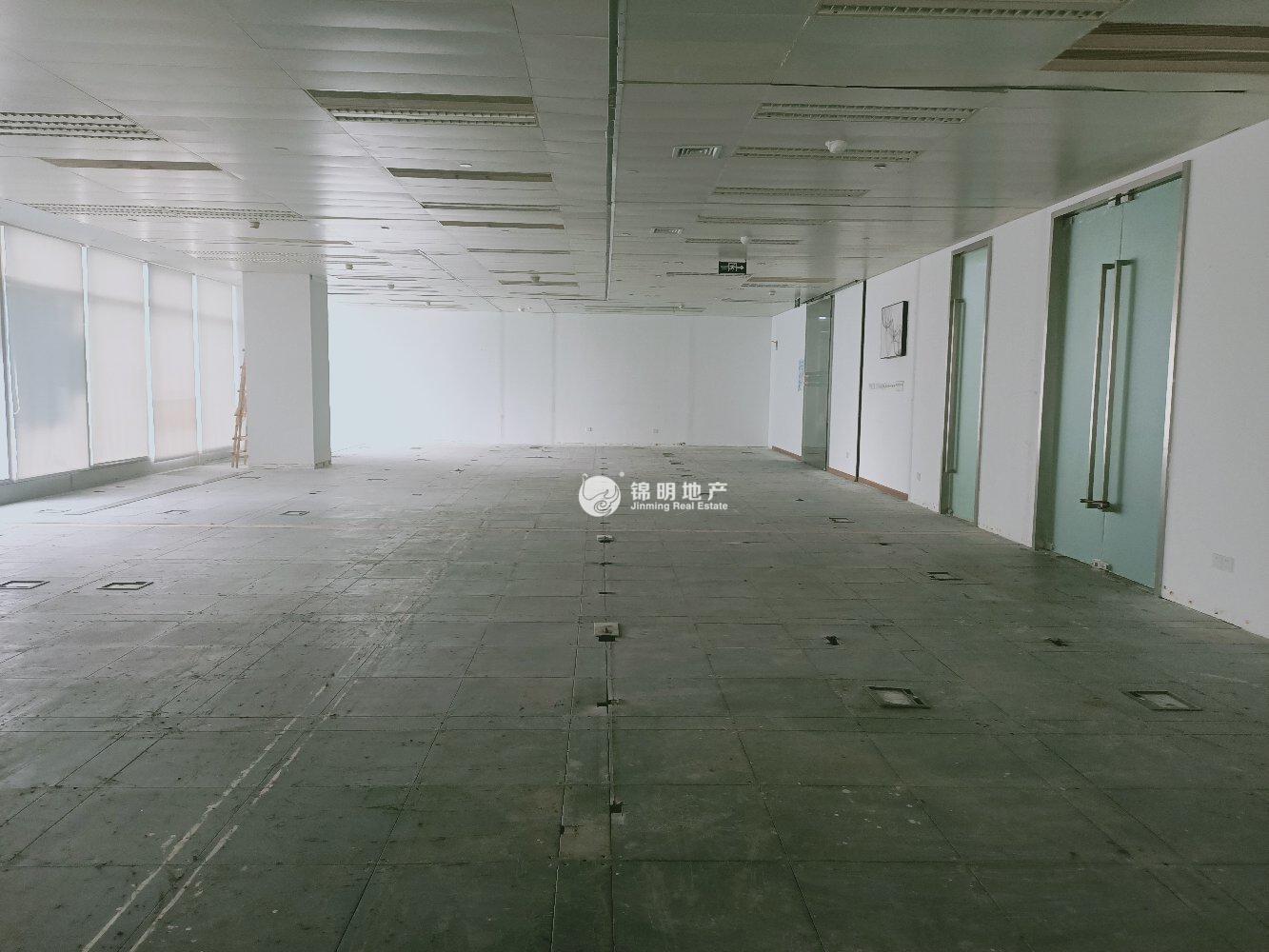 世博滨江绿地海外滩232平米写字楼出租