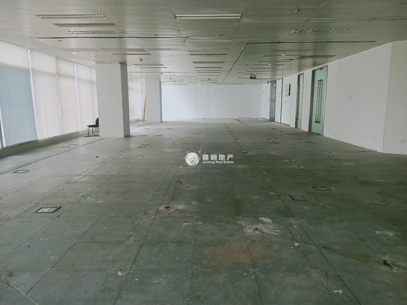 世博滨江绿地海外滩232平米写字楼出租