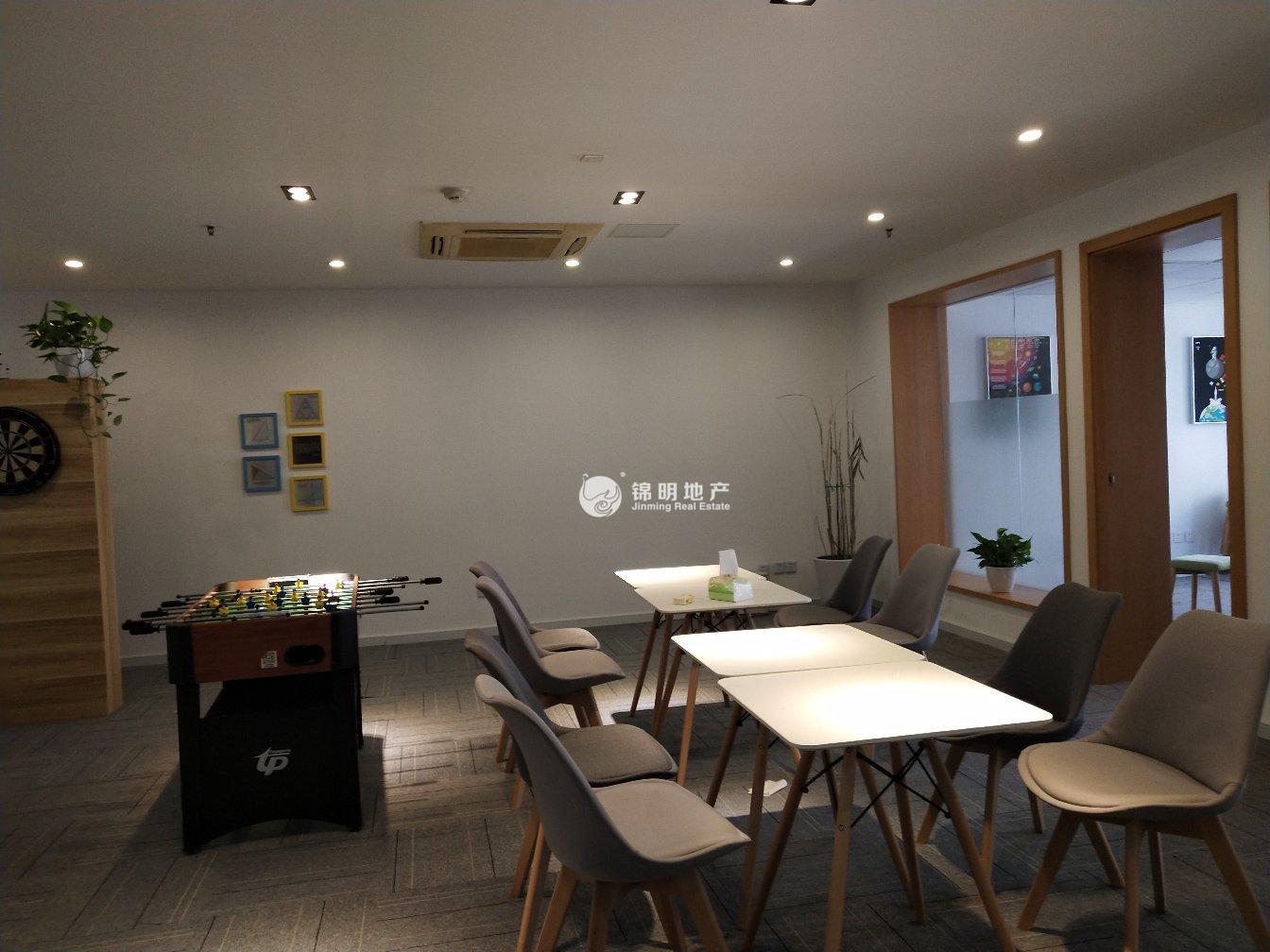 天山同达创业大厦143平米写字楼出租