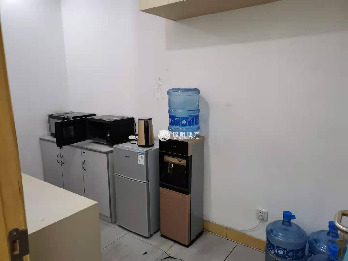 淮海中路永新大厦147平米写字楼出租