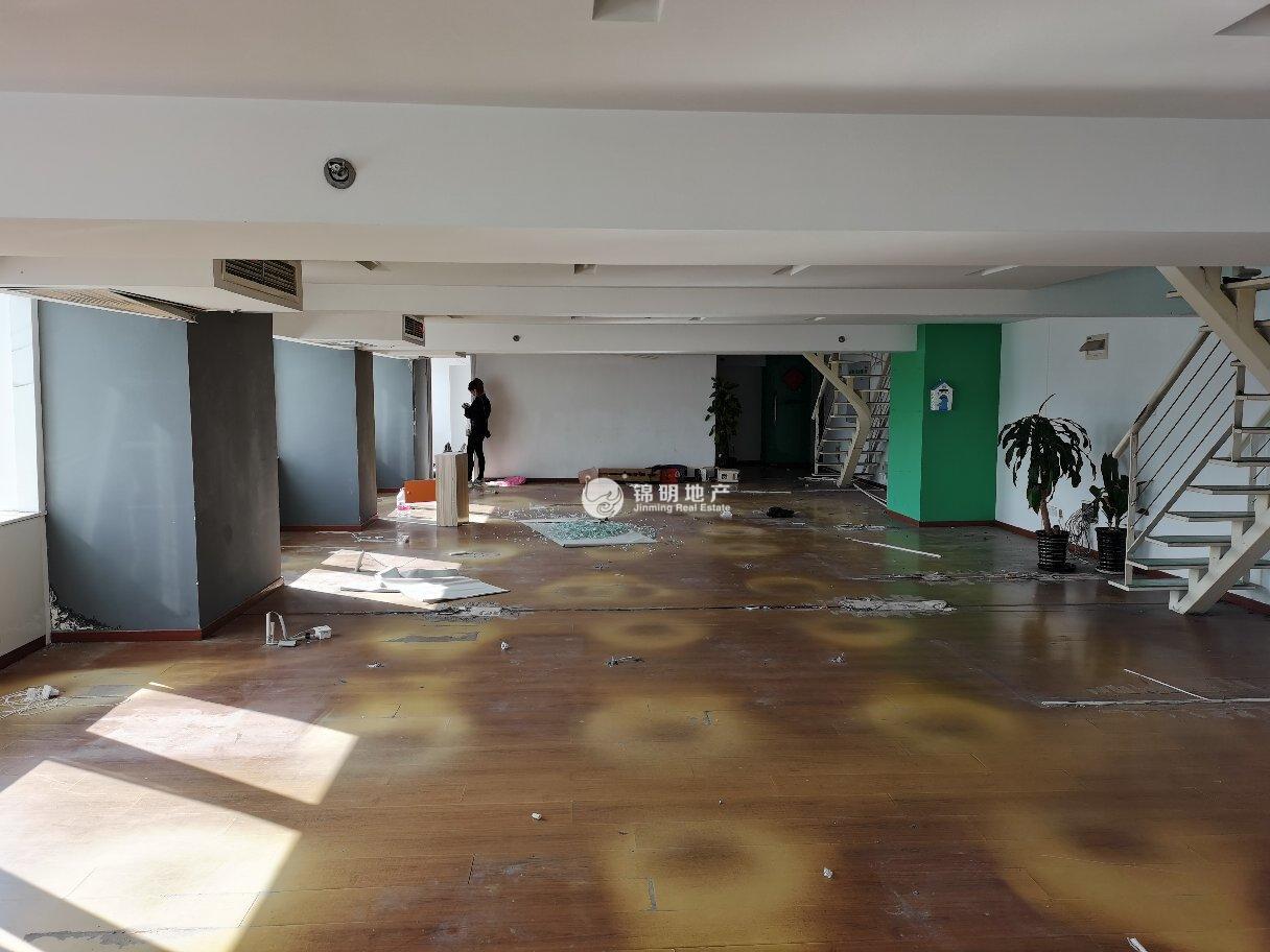 四川北路海泰时代大厦215平米写字楼出租