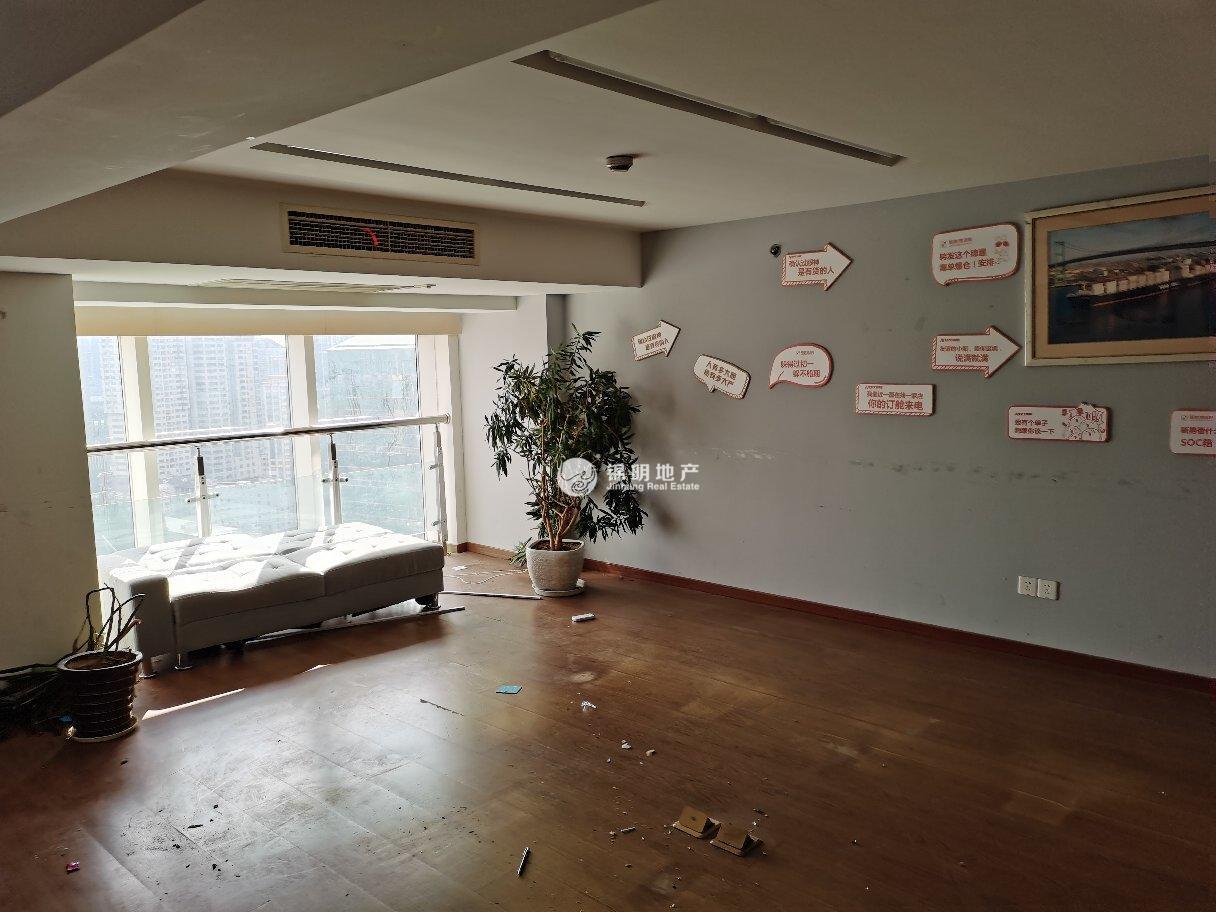 四川北路海泰时代大厦215平米写字楼出租