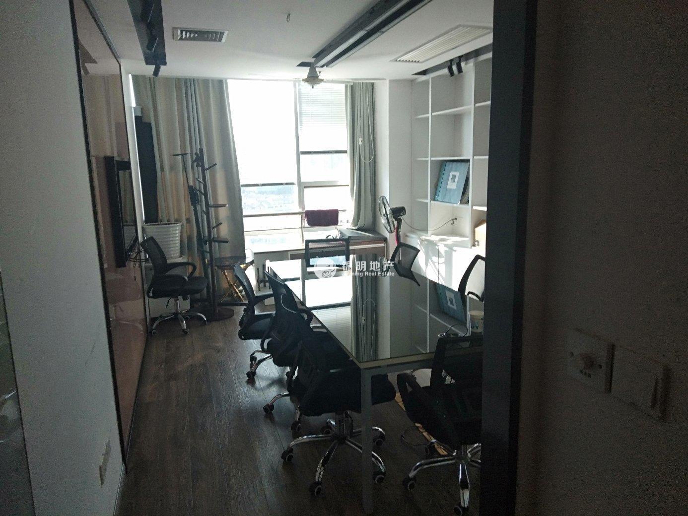 豫园新上海城市广场102平米写字楼出租