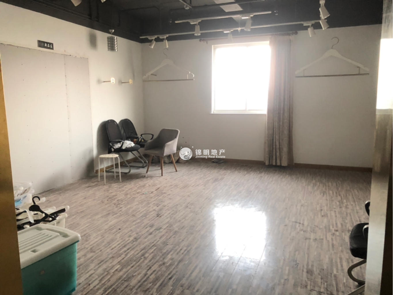 打浦桥裕兴大厦171平米写字楼出租