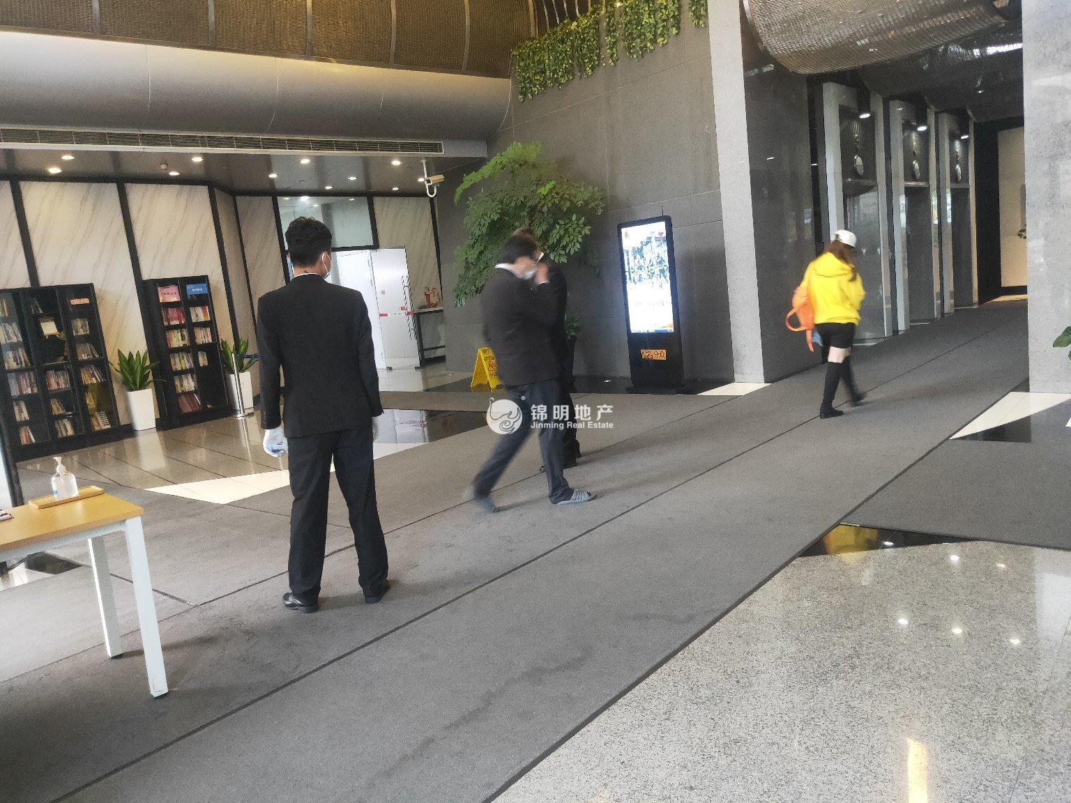 静安寺静安中华大厦126平米写字楼出租